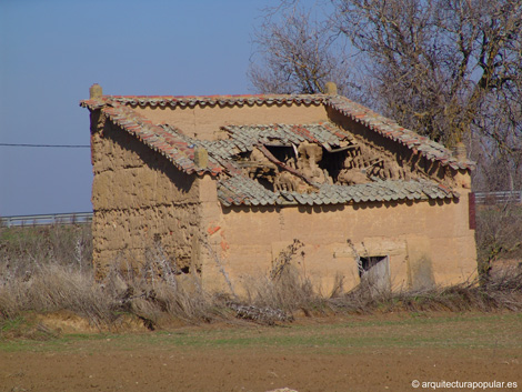 Cerecinos de Campos. Vista del palomar.