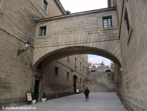 Arcos Casas de Oficio, Capilla