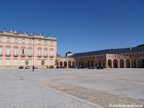 Palacio de Riofrio, casas de oficios