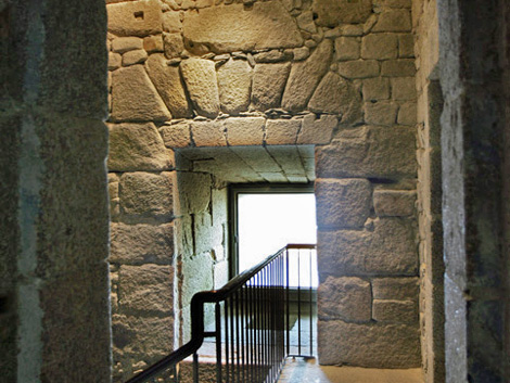 Torre de Hercules. Ventana escalera