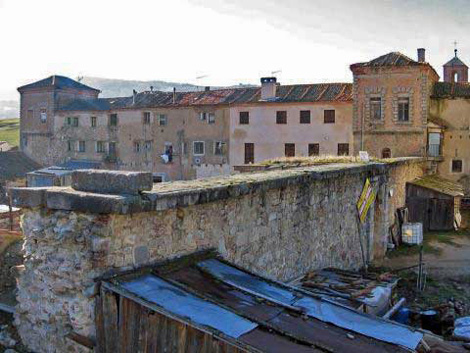 Palacio de Valsain, Casa de Oficios y Patio de Vacas