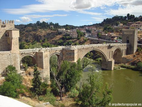 Puente de San Martín, alzado oeste