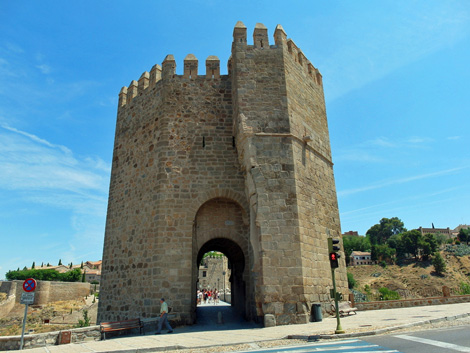 Puente de San Martín, torreón exterior