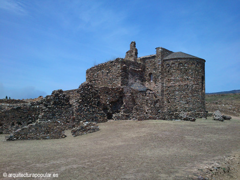 Ciudadela de Rosas. Restos de la iglesia