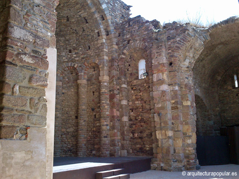 Ciudadela de Rosas. Restos Santa Maria