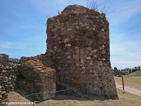 Ciudadela de Rosas. Torre circular