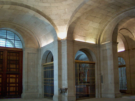 Monasterio de San Lorenzo de El Escorial, boveda plana, sotacoro