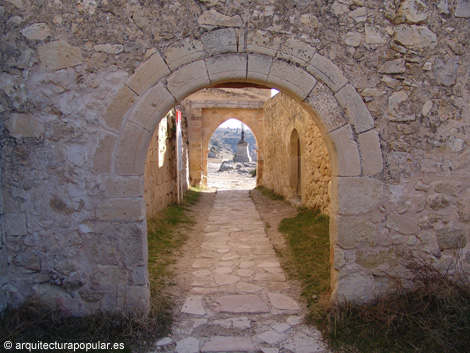 Ermita de San Frutos. Acceso al monasterio