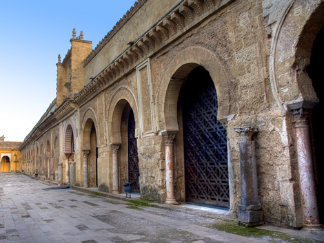 Mezquita de Cordoba,  fachada a Patio de los Naranjos