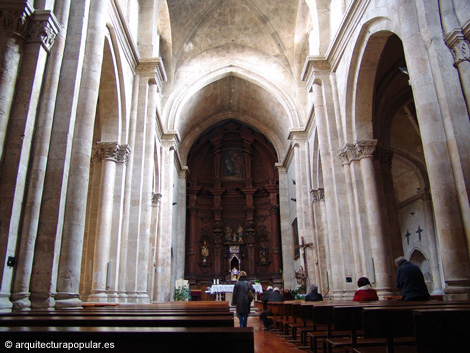 Iglesia de San Martin de Tours, Salamanca, nave central