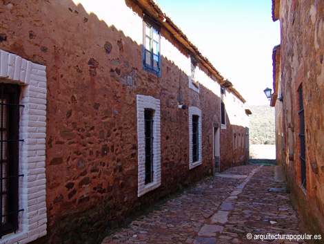 Castrillo de los Polvazares. Huecos ladrillo