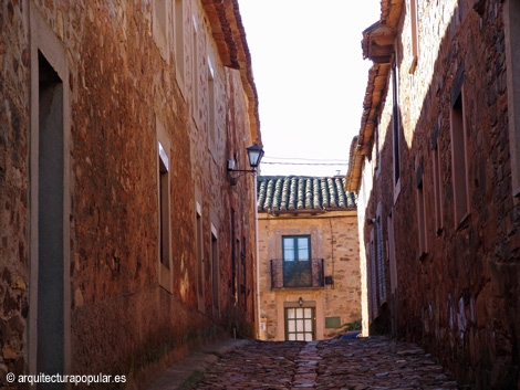 Castrillo de los Polvazares. Calle transversal
