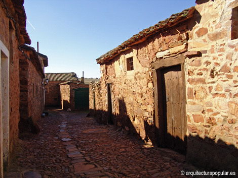 Castrillo de los Polvazares. Pajares y establos