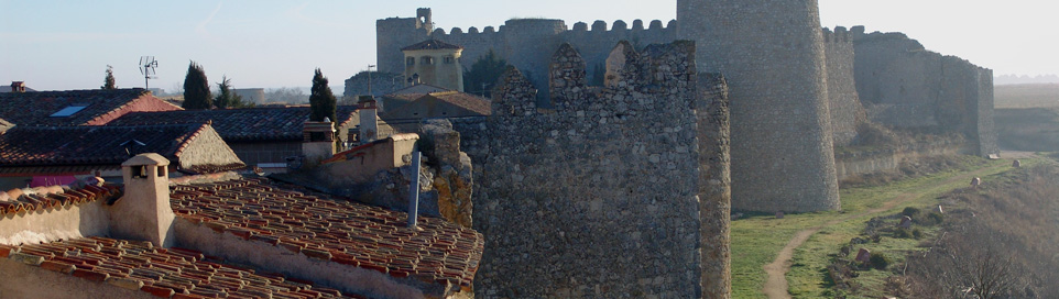 Urueña, Valladolid. Vista de sus murallas