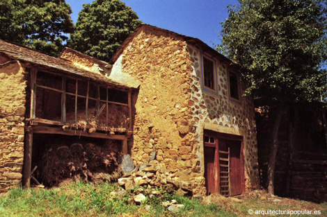 Villar del Monte, vivienda exenta sin corredor