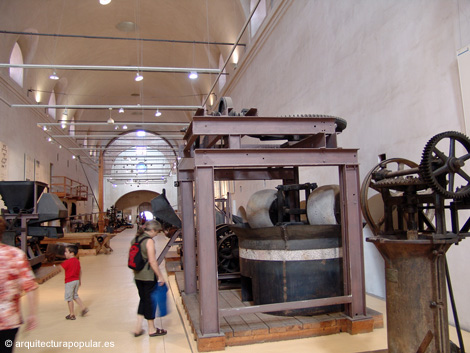 Museo del Vidrio, nave de hornos