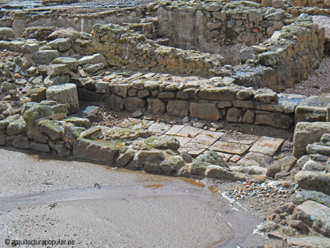 Caparra, termas, detalle solados