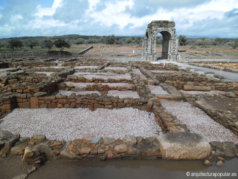 Caparra, arco desde insulae